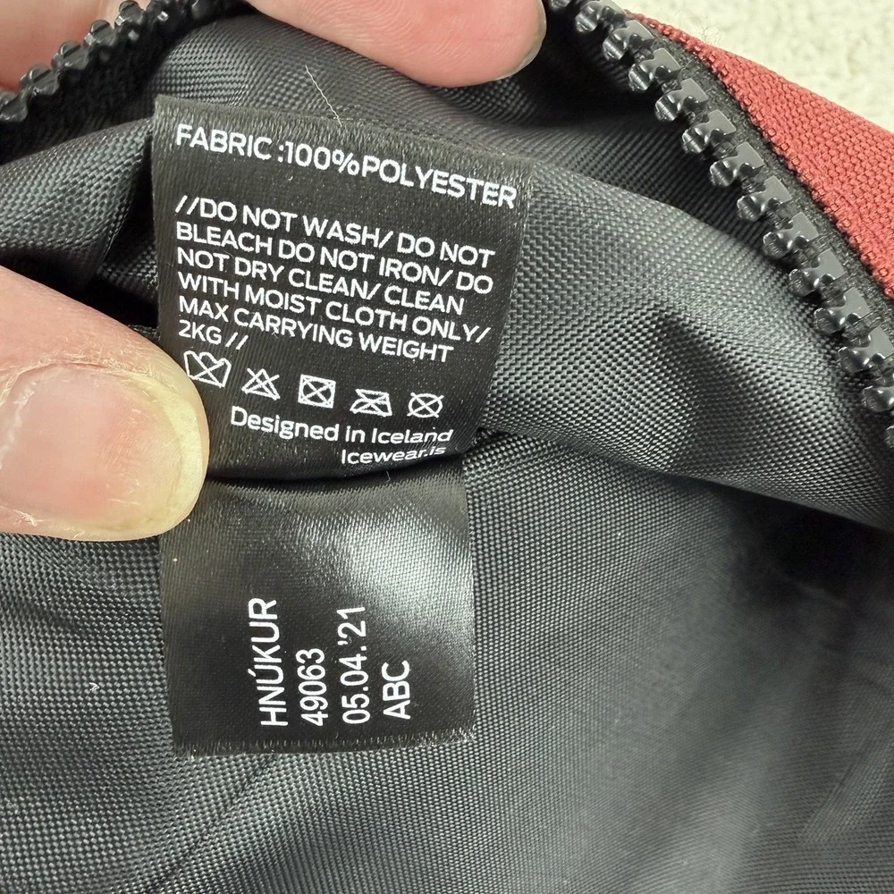 HNÚKUR Bum Bag Icewear Iceland Dark Red Fanny Pack- EUC‎